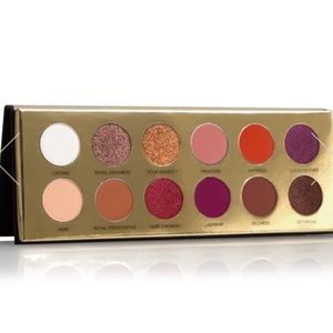 Color Raine Queen of Hearts Eyeshadow Palette